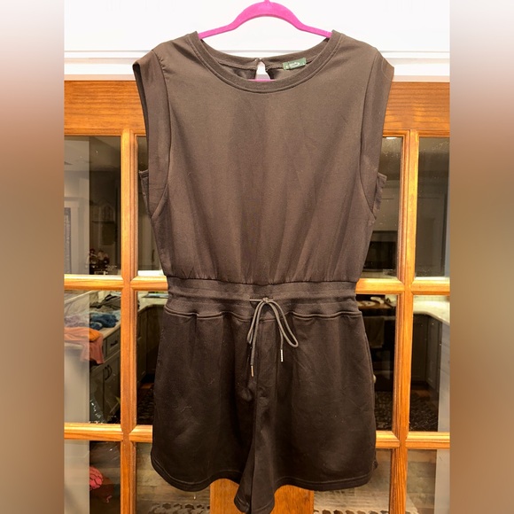 Ofeefan Pants - NWOT Ofeefan‎ Black Sleeveless Luxurious Size Large Romper